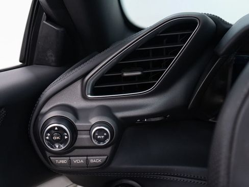 Used 2018 Ferrari 488 Spider RWD image 34