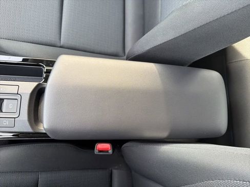 New 2026 Toyota Prius LE image 39