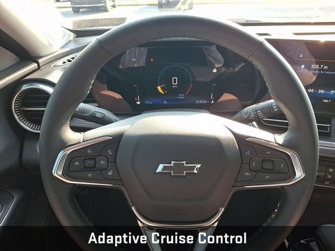 Used 2025 Chevrolet Trax ACTIV w/ Sunroof Package FWD image 22