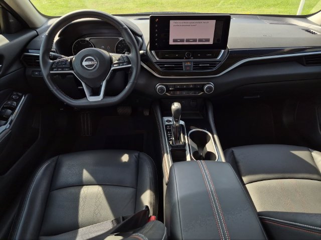 Used 2024 Nissan Altima 2.5 SR w/ SR Premium Package FWD image 25