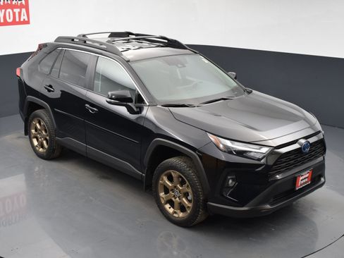 Used 2024 Toyota RAV4 AWD Hybrid w/ Weather Package image 23
