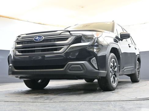 Certified 2025 Subaru Forester Premium AWD/4WD image 29