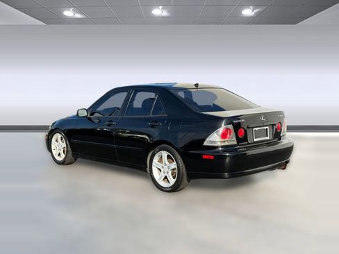 Used 2001 Lexus IS 300 image 3