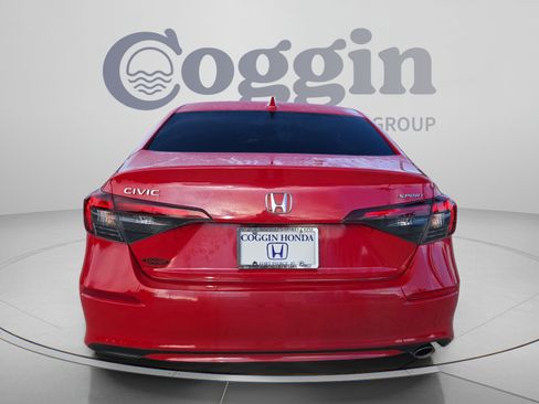 Used 2025 Honda Civic Sport image 4