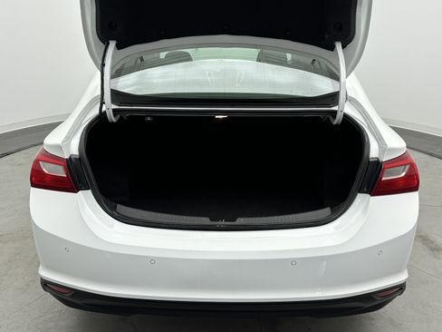 Used 2024 Chevrolet Malibu LT image 30