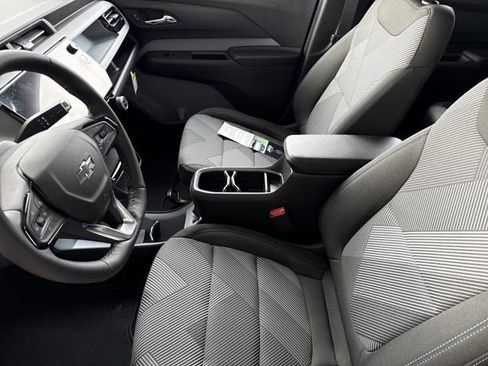 New 2027 Chevrolet Bolt LT w/ Comfort Package FWD image 10