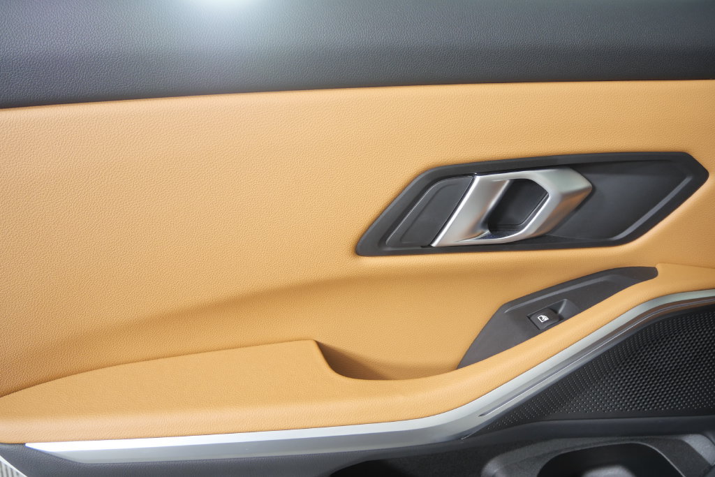 Certified 2025 BMW 330i Sedan RWD image 14