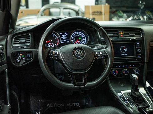 Used 2020 Volkswagen Golf 4-Door image 16