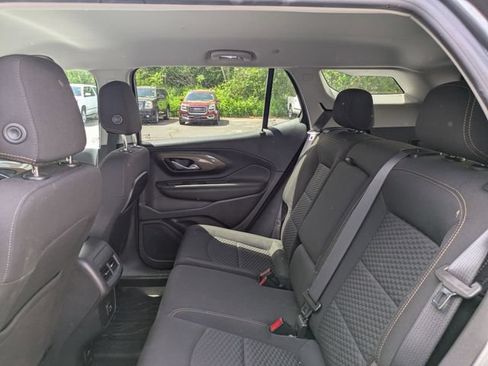 Used 2021 GMC Terrain SLE w/ Driver Convenience Package AWD/4WD image 29