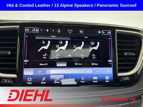 Used 2023 Chrysler Pacifica Limited FWD image 36