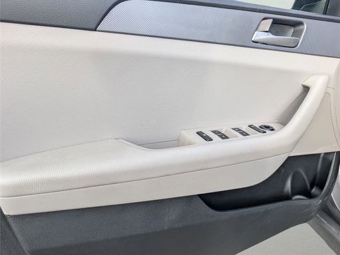 Used 2018 Hyundai Sonata ECO image 8