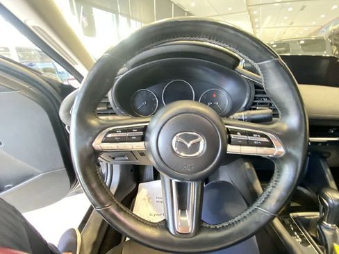 Used 2020 MAZDA MAZDA3 Sedan w/ Select Package FWD image 16
