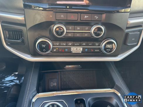 Used 2024 Ford Expedition XLT image 24