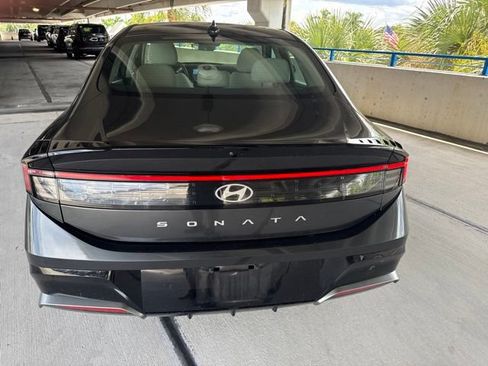 Used 2025 Hyundai Sonata SEL FWD image 18