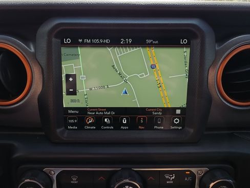 Used 2023 Jeep Gladiator Mojave AWD/4WD image 25