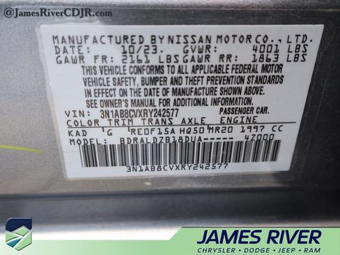 Used 2024 Nissan Sentra SV FWD image 38