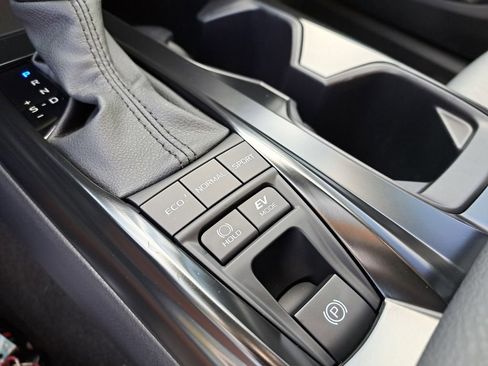 Certified 2025 Toyota Camry LE image 26