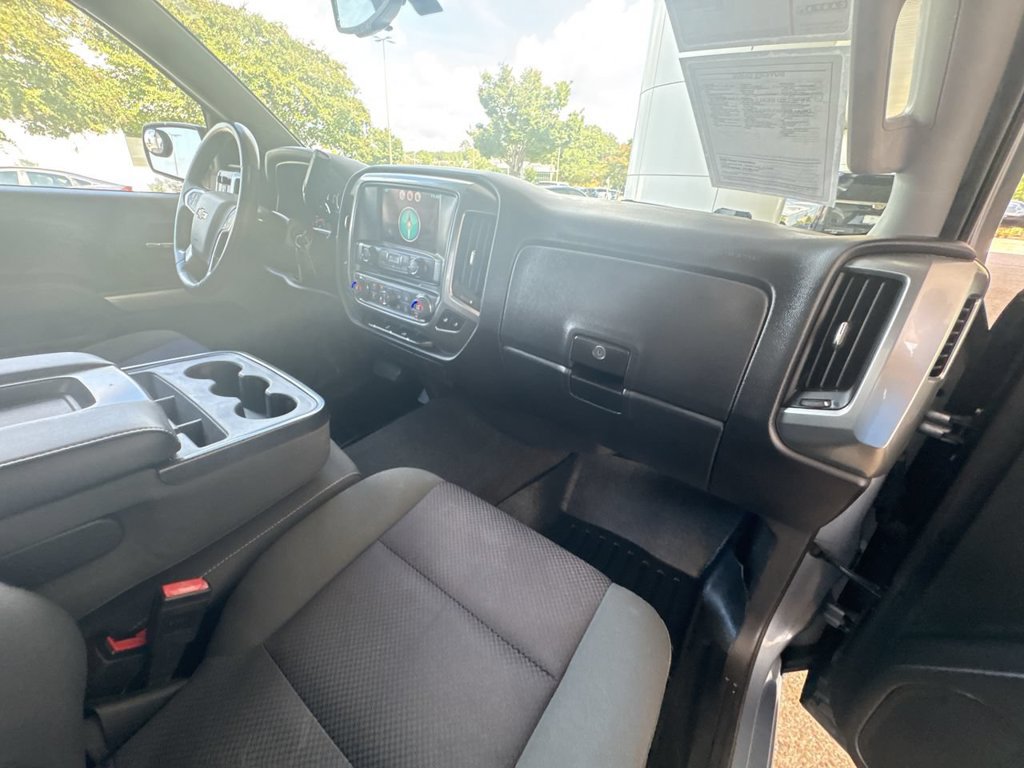 Used 2015 Chevrolet Silverado 1500 LT w/ LT Convenience Package AWD/4WD image 28