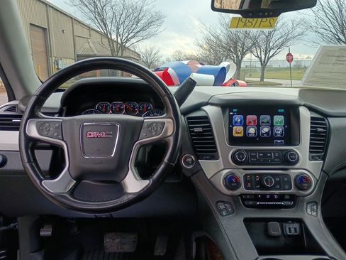 Used 2020 GMC Yukon XL SLT image 23