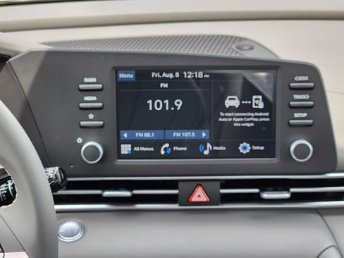 New 2025 Hyundai Elantra Sport image 15