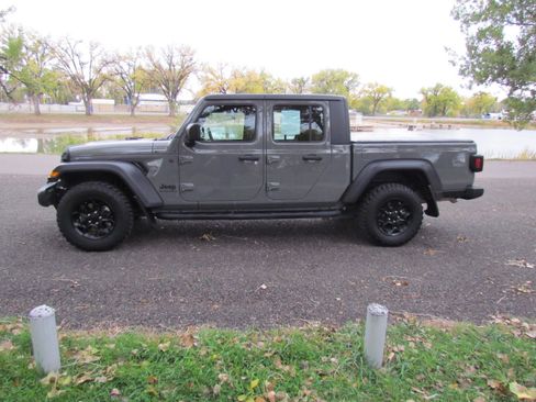 Used 2023 Jeep Gladiator Sport w/ Trailer Tow Package image 2