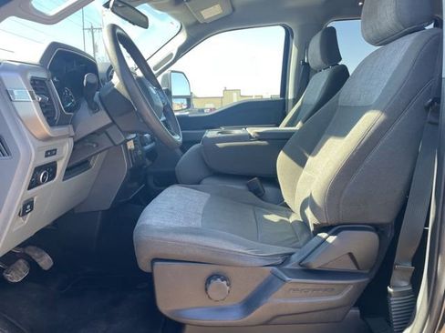 Used 2023 Ford F150 XLT w/ Trailer Tow Package image 8