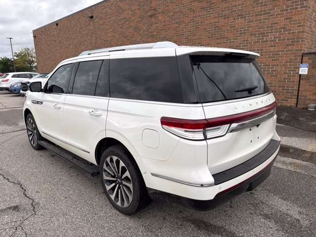 Used 2022 Lincoln Navigator Reserve w/ Equipment Group 201A AWD/4WD image 4