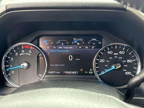 Used 2019 Ford F250 Lariat w/ Lariat Ultimate Package AWD/4WD image 17