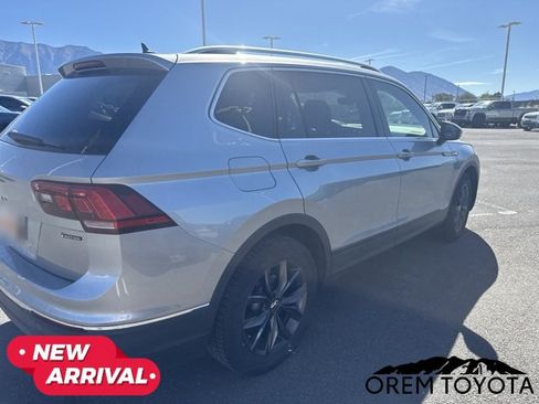 Used 2023 Volkswagen Tiguan SE AWD/4WD image 9