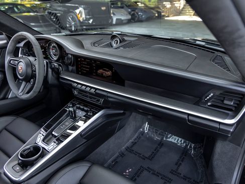 Certified 2025 Porsche 911 Turbo S AWD/4WD image 49