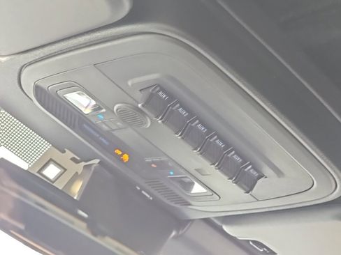 New 2025 Ford Bronco Badlands image 28