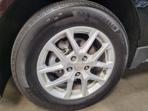 Used 2023 Chevrolet Equinox LT FWD image 31