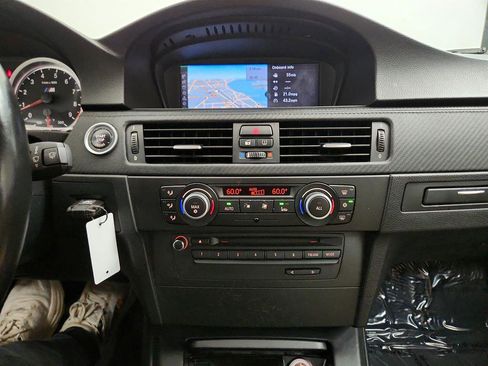 Used 2011 BMW M3 image 19