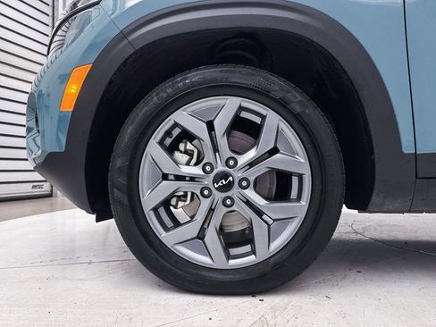 Certified 2024 Kia Seltos S image 14