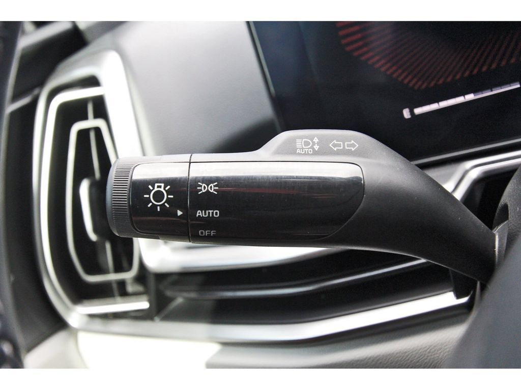 Used 2026 Kia Sorento S FWD image 22
