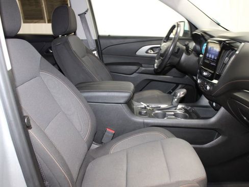 Used 2021 Chevrolet Traverse LT w/ LPO, Cargo Package image 19