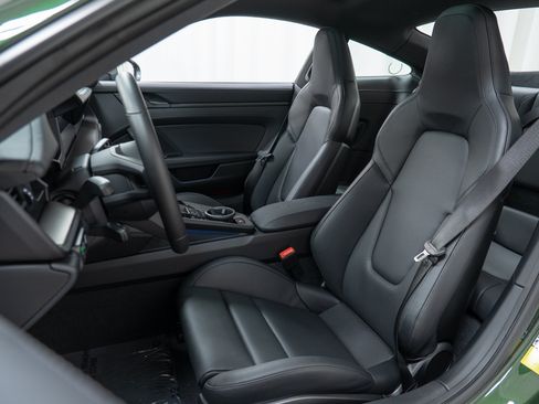 Certified 2026 Porsche 911 Carrera T RWD image 5