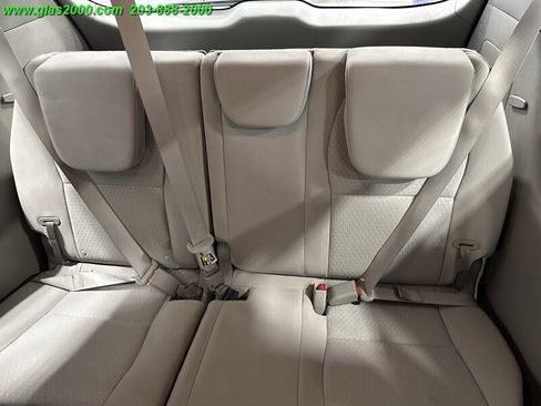 Used 2018 Kia Sedona L image 18