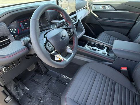 New 2026 Ford Explorer ST-Line w/ ST-Line Street Pack image 10