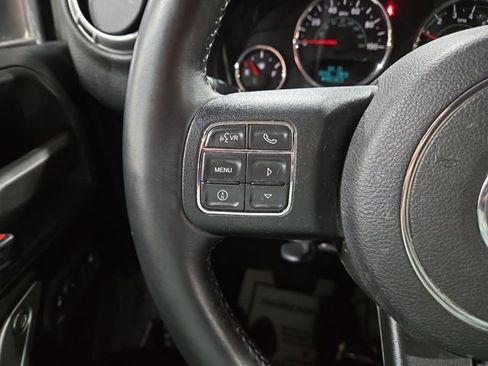 Used 2015 Jeep Wrangler Unlimited Sahara w/ Connectivity Group image 16