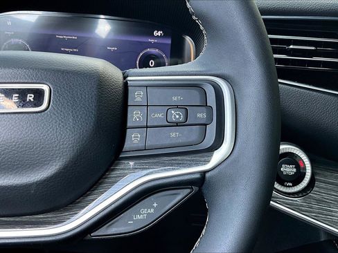 Used 2022 Jeep Wagoneer Series II image 19