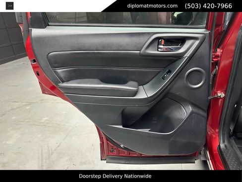 Used 2018 Subaru Forester 2.5i Touring w/ Popular Package #2 image 33