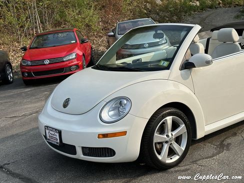Used 2007 Volkswagen Beetle Triple White Edition FWD image 30