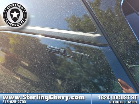 Used 2023 GMC Terrain SLT w/ Elevation Edition image 32