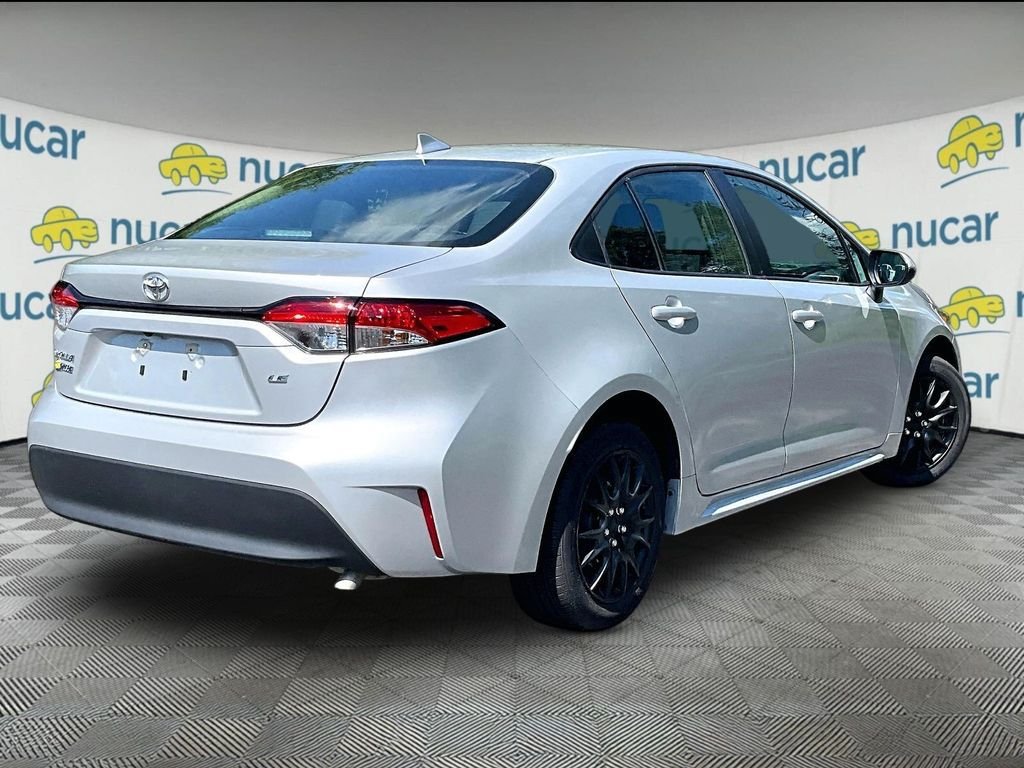 Used 2026 Toyota Corolla LE FWD image 6