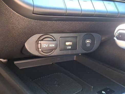 Certified 2025 Hyundai Elantra Sport FWD image 23