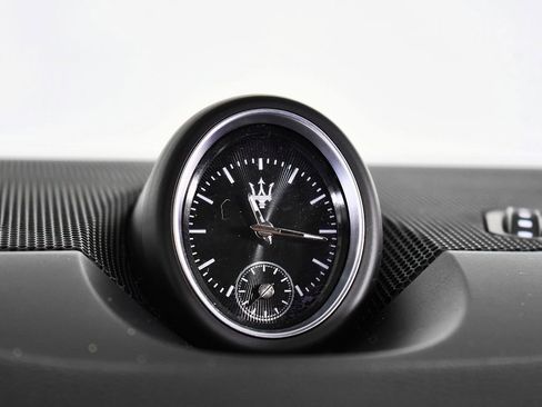 Used 2021 Maserati Levante image 62