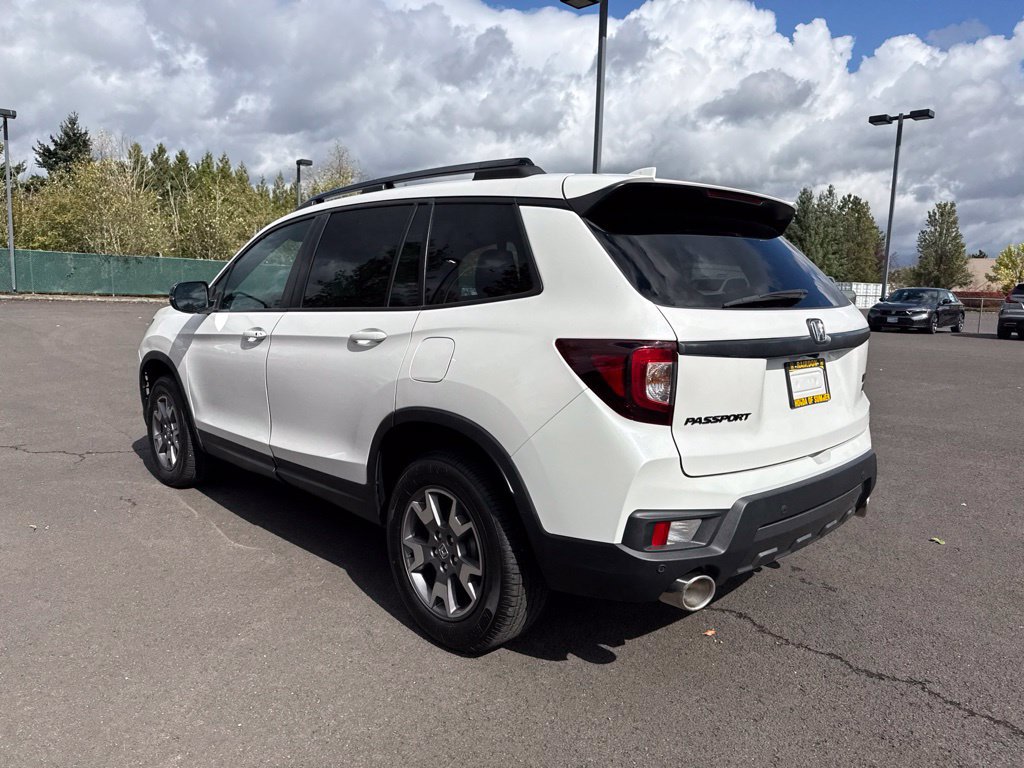 Used 2023 Honda Passport TrailSport image 5