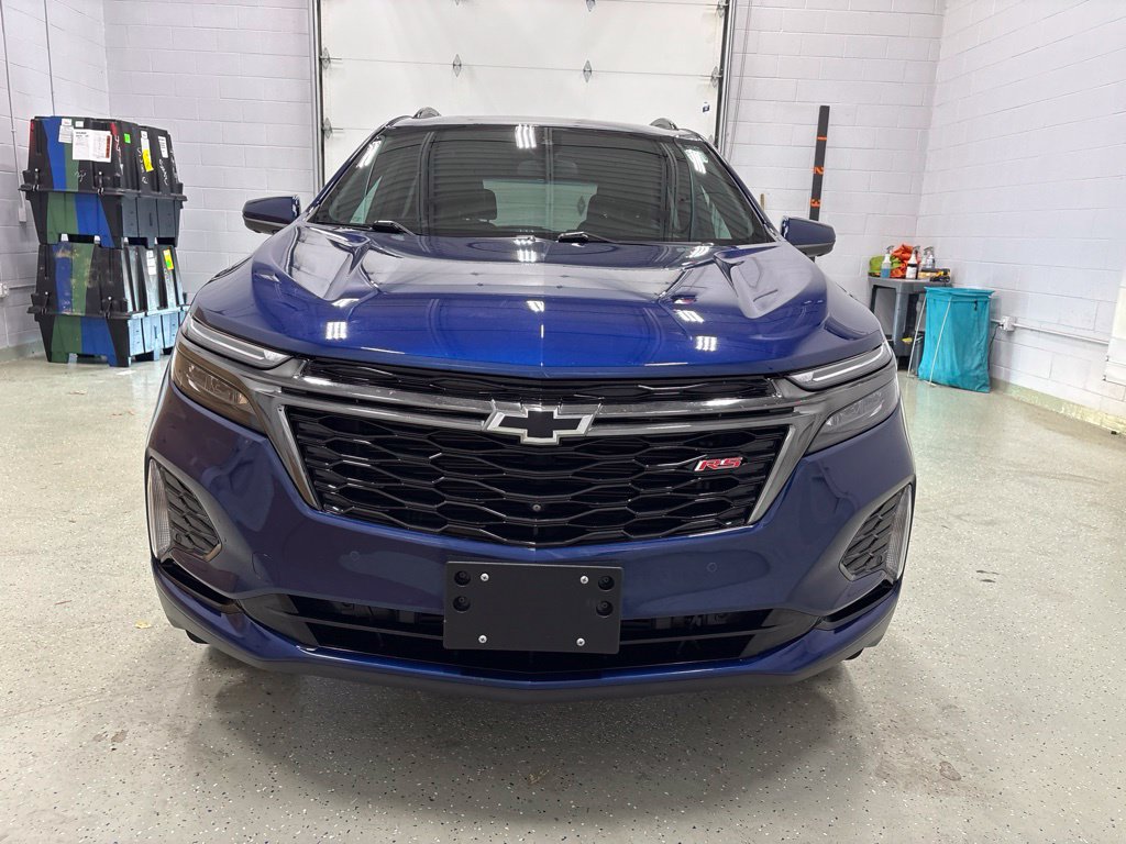 Used 2023 Chevrolet Equinox RS AWD/4WD image 9