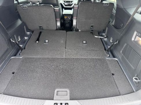 Used 2025 Ford Explorer ST-Line w/ Premium Package image 22